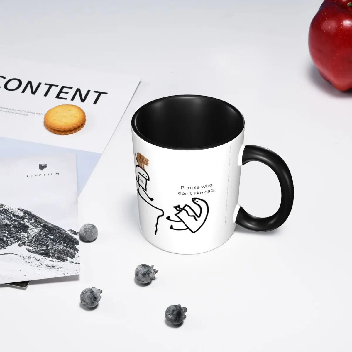 Me With Cat Design People Who  - Coffee And Tea Quotes Funny reseña y precio